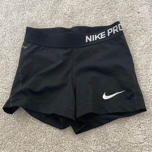 Black Nike Pro